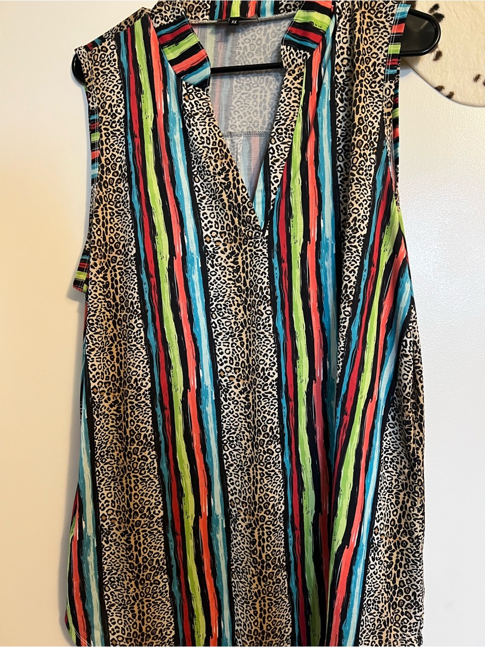 Sleeveless V-Neck Striped & Animal Print Women's Top - Multicolor